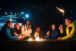 Camelback Lodge & Aquatopia Indoor Waterpark