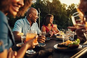 Camelback Lodge & Aquatopia Indoor Waterpark