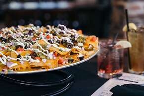 Camelback Lodge & Aquatopia Indoor Waterpark