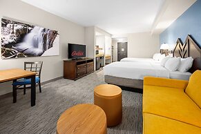 Camelback Lodge & Aquatopia Indoor Waterpark