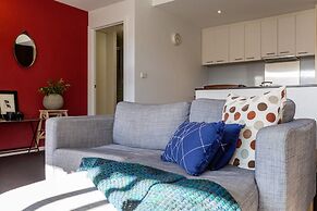 Mika, 2bdr Fitzroy pad With Secure Parking