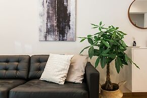 UPSTREET Peaceful 2BD Apartment in Kolonaki