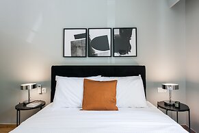 UPSTREET Peaceful 2BD Apartment in Kolonaki