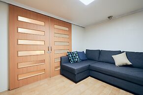 MYEONGDONG Station 2Min HOUSE