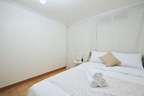 MYEONGDONG Station 2Min HOUSE