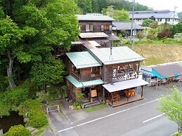 Minna no ie Polepole