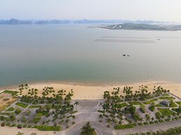 Draha Halong Hotel - Serenity, Charm and Nature - Preferred by Western