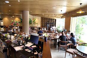 Draha Halong Hotel - Serenity, Charm and Nature - Preferred by Western