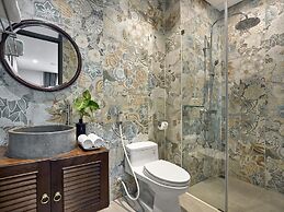 Draha Halong Hotel - Serenity, Charm and Nature - Preferred by Western