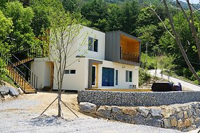 Moonlight Village Pension