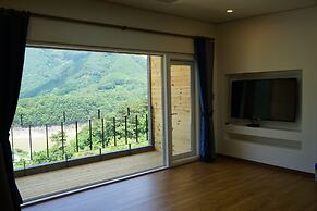 Moonlight Village Pension