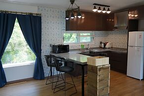 Moonlight Village Pension