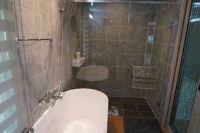 Moonlight Village Pension