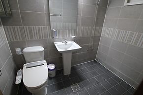 Moonlight Village Pension