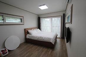 Moonlight Village Pension