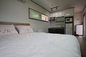 Moonlight Village Pension