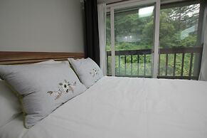 Moonlight Village Pension