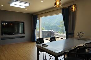 Moonlight Village Pension