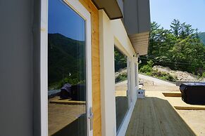 Moonlight Village Pension