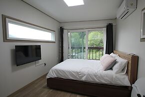 Moonlight Village Pension