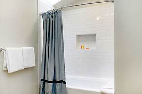 15 Chambertin Townhomes  3 Bedroom Townhouse by RedAwning