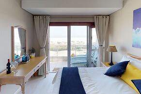 Dolphin Beachfront Condo