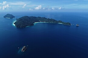 Victoria Cliff Nyaung Oo Phee Island