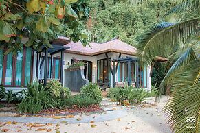 Victoria Cliff Nyaung Oo Phee Island