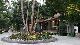 Victoria Cliff Nyaung Oo Phee Island