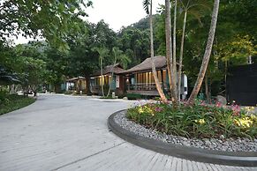 Victoria Cliff Nyaung Oo Phee Island