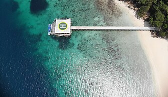 Victoria Cliff Nyaung Oo Phee Island