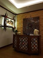 Victoria Cliff Nyaung Oo Phee Island