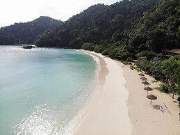 Victoria Cliff Nyaung Oo Phee Island
