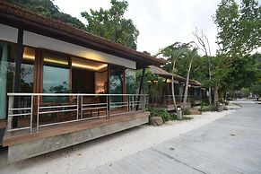 Victoria Cliff Nyaung Oo Phee Island