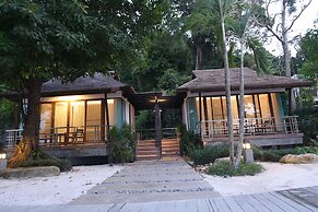 Victoria Cliff Nyaung Oo Phee Island