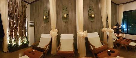 Victoria Cliff Nyaung Oo Phee Island