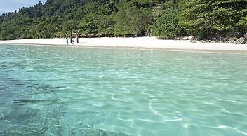 Victoria Cliff Nyaung Oo Phee Island