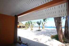 Victoria Cliff Nyaung Oo Phee Island