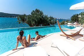 Olivia Green Camping