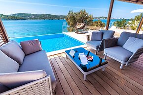 Olivia Green Camping