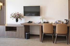 Zen Riverside Hotel & Residences