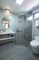 Zen Riverside Hotel & Residences