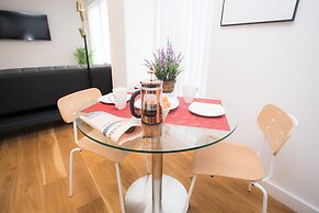 Moonside - Stunning Angel Apartments