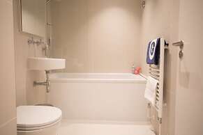 Moonside - Stunning Angel Apartments