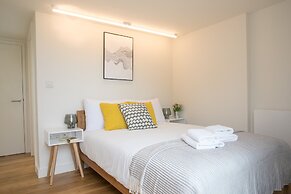 Moonside - Stunning Angel Apartments