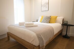 Moonside - Stunning Angel Apartments