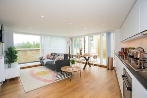 Moonside - Stunning Angel Apartments