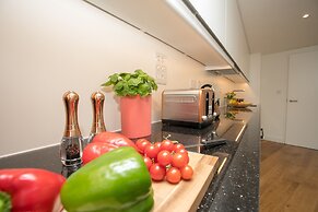 Moonside - Stunning Angel Apartments