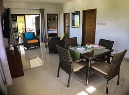 Whispering Palms Self Catering Apartment - Adults Only