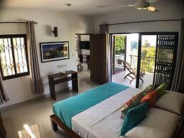 Whispering Palms Self Catering Apartment - Adults Only